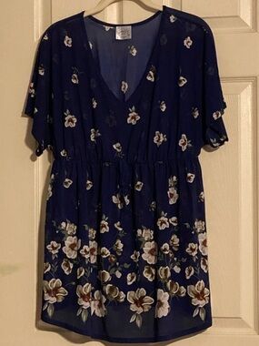 SirenLily Maternity Women's Floral V-Neck Tunic Top in Navy w/Beige Floral XL